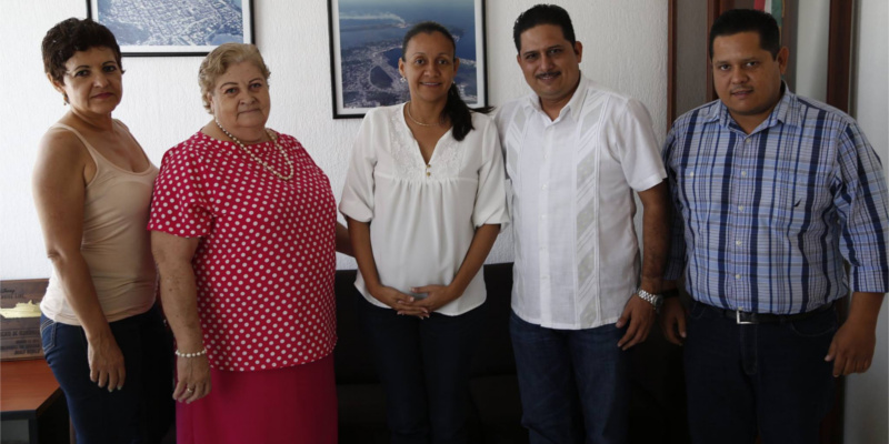 Encuentro entre la Alcaldesa de Manzanillo y el Presidente de la CDHC