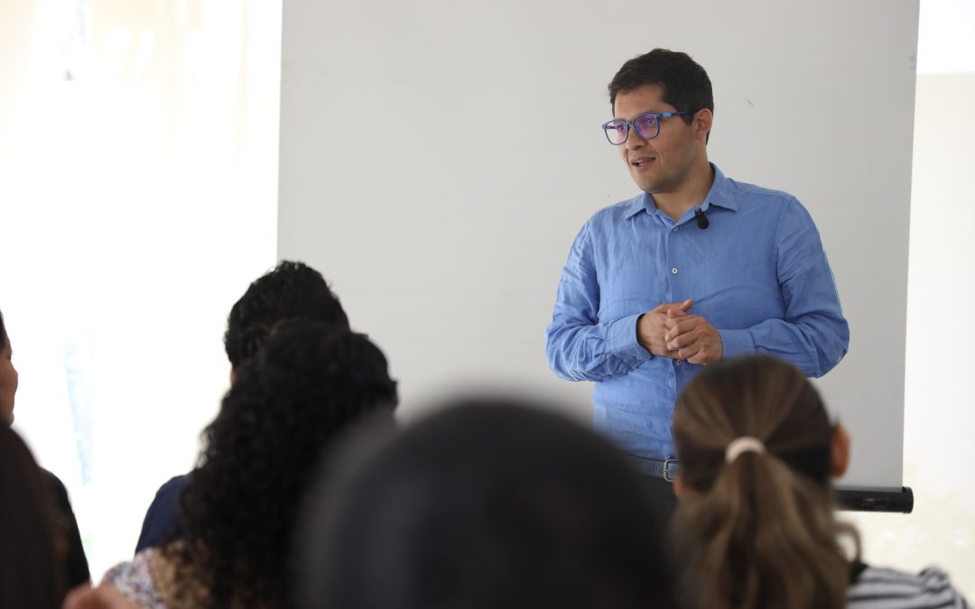 Diálogo: «Abogacía popular y defensa de los derechos humanos»